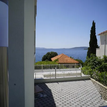 La Perla Adriatica Trogir-seget Apartmán *