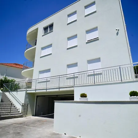 La Perla Adriatica Trogir-seget * Seget Vranjica